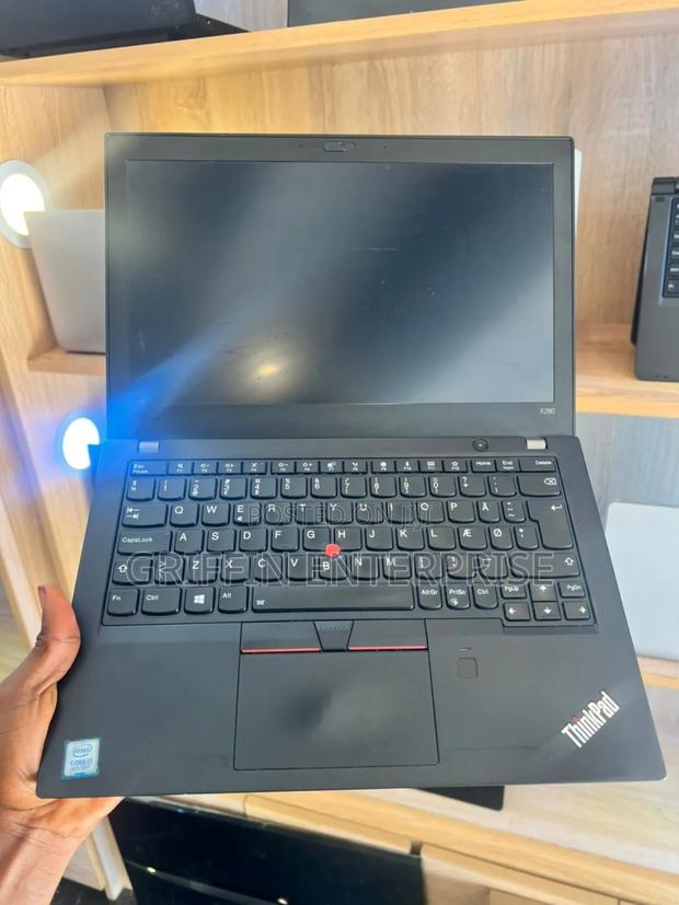 Laptop Lenovo ThinkPad X280 16GB Intel Core i7 SSD 512GB photo 2