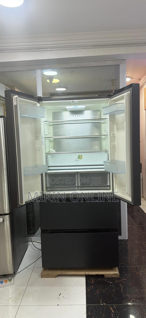 Midea 4-Door French Door Refrigerator photo 3