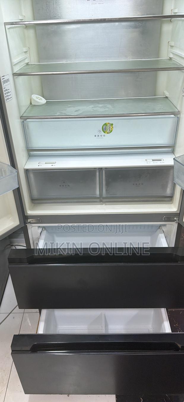 Midea 4-Door French Door Refrigerator photo 6