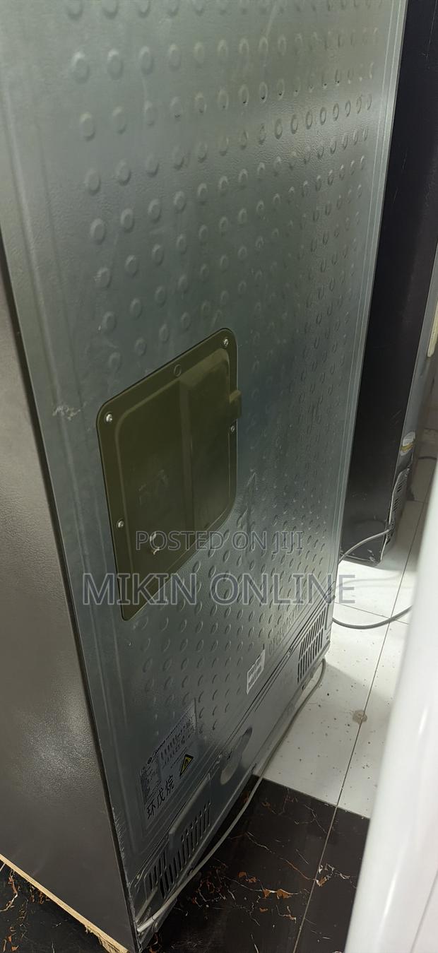 Midea 4-Door French Door Refrigerator photo 5