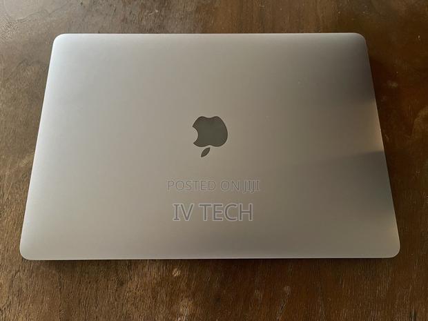Laptop Apple MacBook Pro 2020 16GB Intel Core I5 SSD 512GB photo 3