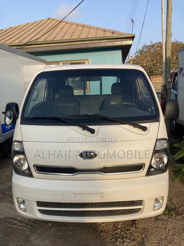 Kia Bongo 3 Pickup 2012 White