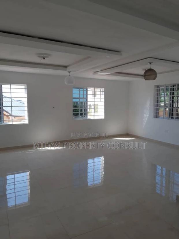 3bdrm House in Kwabenya for sale photo 6