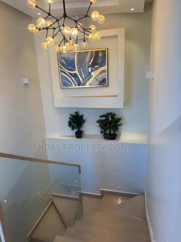 3bdrm House in Kwabenya for sale photo 7