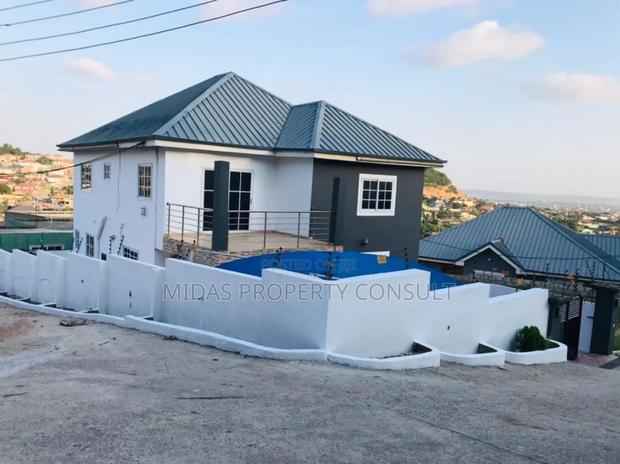 3bdrm House in Kwabenya for sale photo 9
