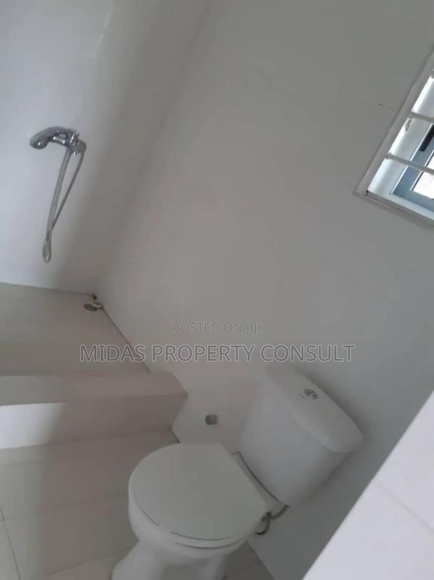 3bdrm House in Kwabenya for sale photo 10
