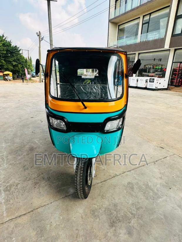 New Motorcycle 2025 Green