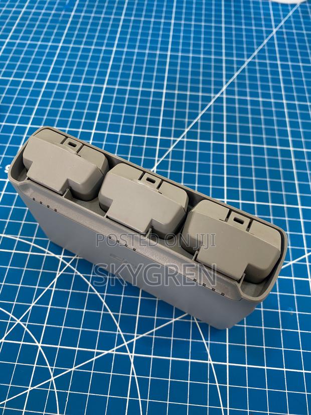 Dji Mini Drone Batteries Hub photo 2