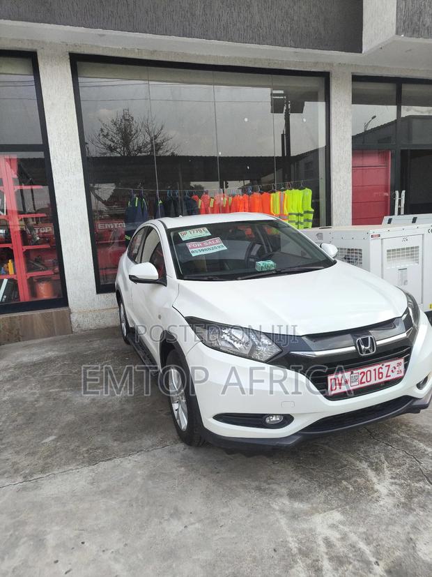 Honda HR-V 2017 White photo 6