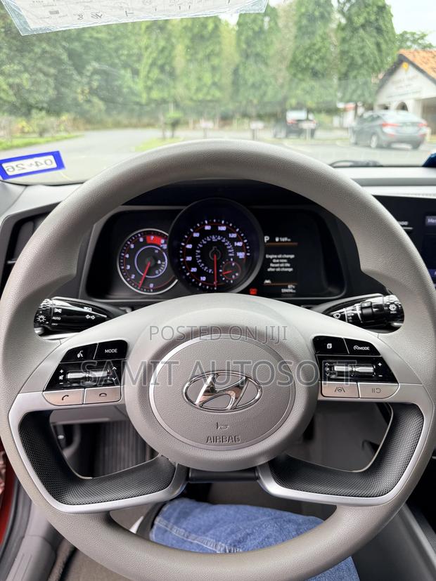 Hyundai Elantra SEL 2023 Red