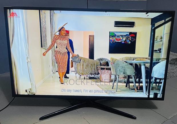 Uk Used Samsung Uhd HDR Smart Digital Satellite 40 Inches photo 8