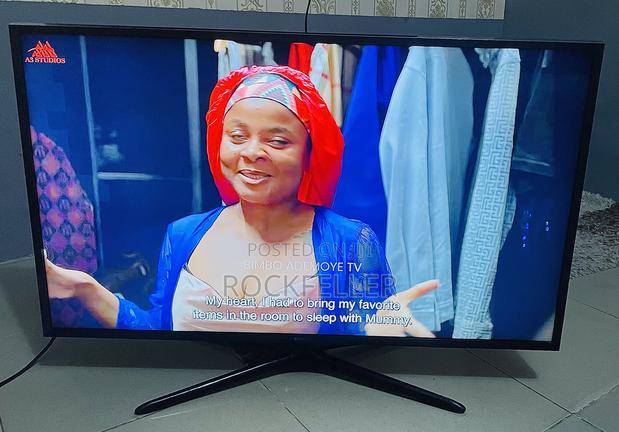 Uk Used Samsung Uhd HDR Smart Digital Satellite 40 Inches photo 12
