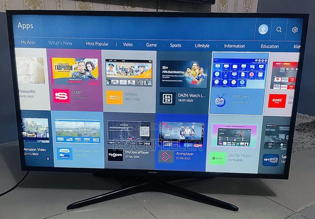 Uk Used Samsung Uhd HDR Smart Digital Satellite 40 Inches photo 4