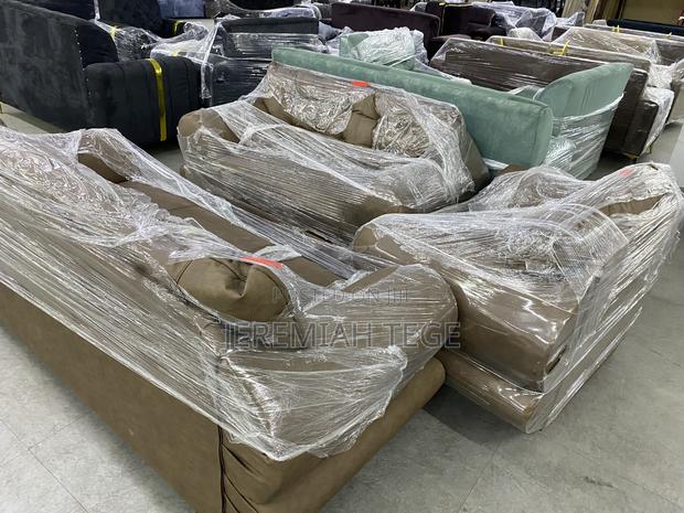 Modern Quality Brown Living Room Sofa Set photo 3