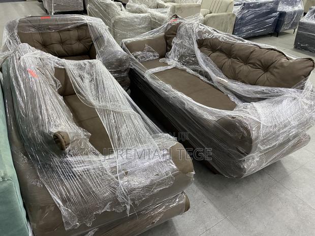 Modern Quality Brown Living Room Sofa Set photo 2