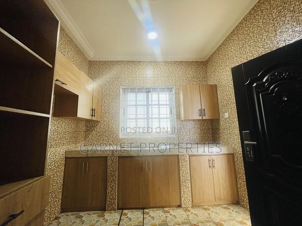1 Bedroom Apartment for Rent photo 6