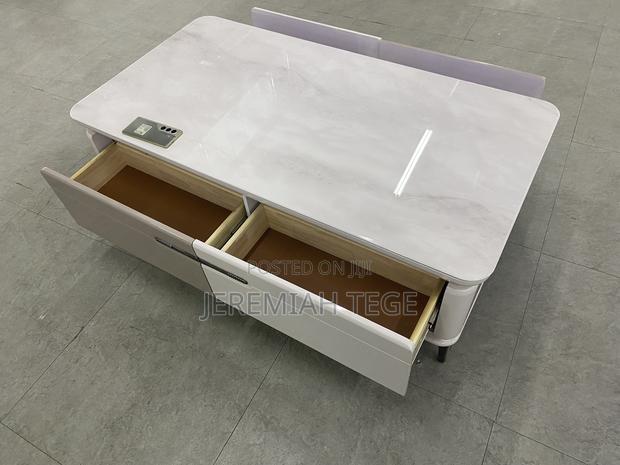 Quality Modern Glossy Center Table photo 2