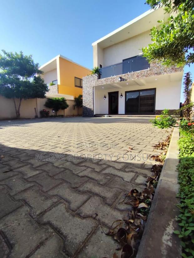 3bdrm House in Ashaley Botwe for sale photo 2