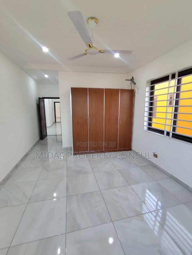 3bdrm House in Ashaley Botwe for sale photo 13