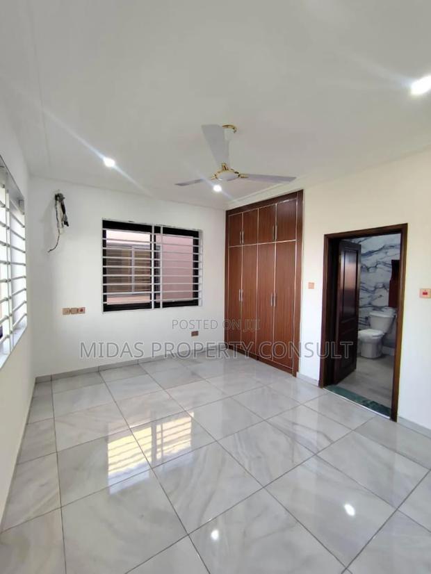 3bdrm House in Ashaley Botwe for sale photo 17
