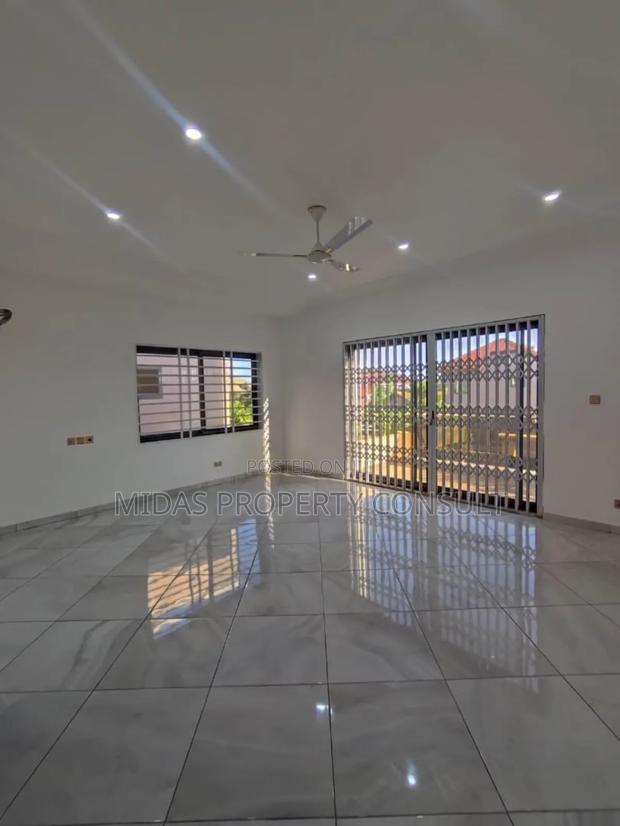 3bdrm House in Ashaley Botwe for sale photo 19