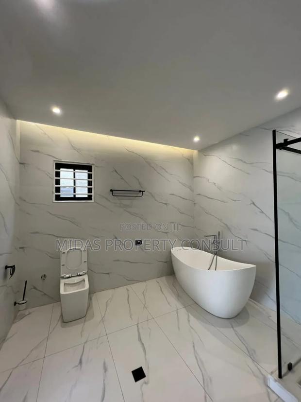 4bdrm House in East Legon Hills for sale photo 10