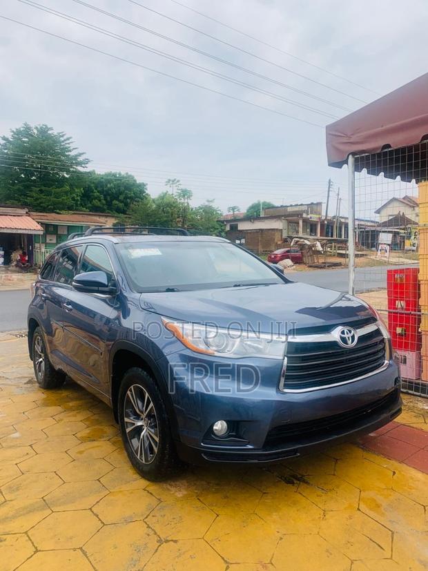 Toyota Highlander 2016 Blue