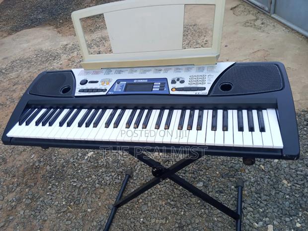Yamaha Ez- 150 With Keyboard Bag, Adapter, Bookrest Sustain Pedal photo 5