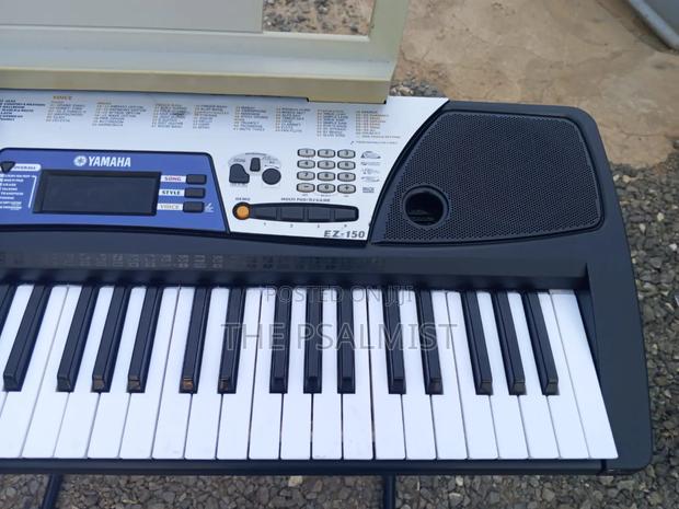 Yamaha Ez- 150 With Keyboard Bag, Adapter, Bookrest Sustain Pedal photo 6
