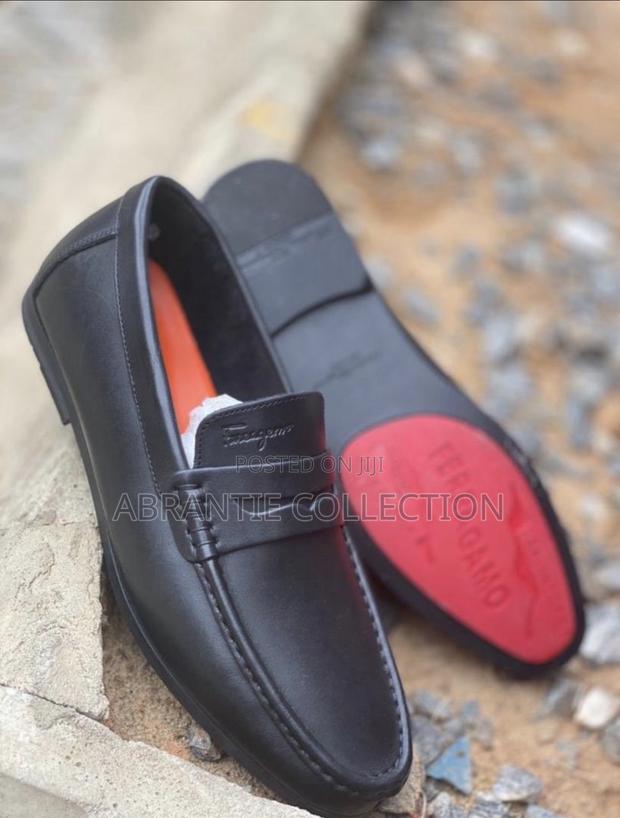 Ferragamo Black Loafers Shoes · Photo 3