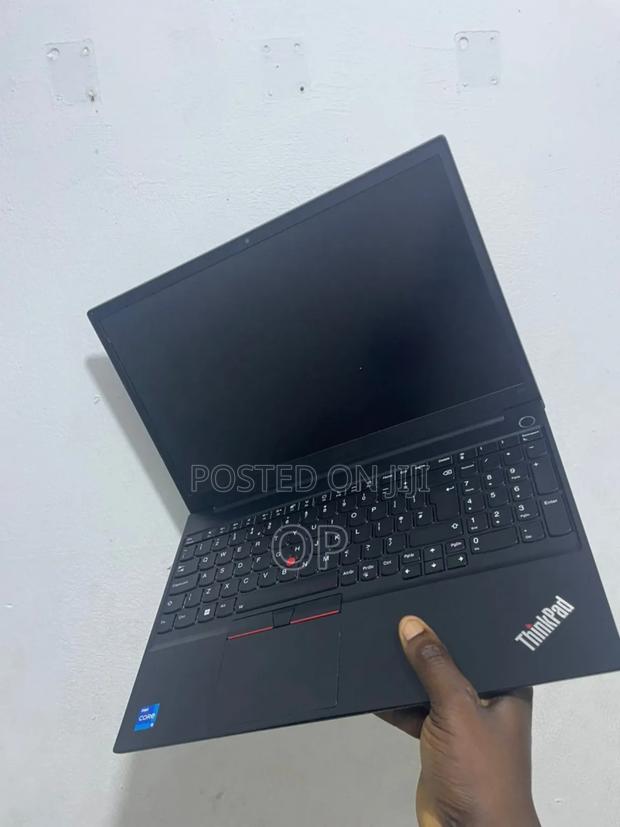 Laptop Lenovo ThinkPad Edge 15 8GB Intel Core I5 SSD 256GB photo 3