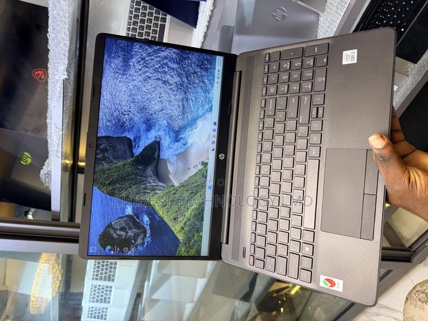 Laptop HP 15 4GB Intel Core i3 HDD 1T
