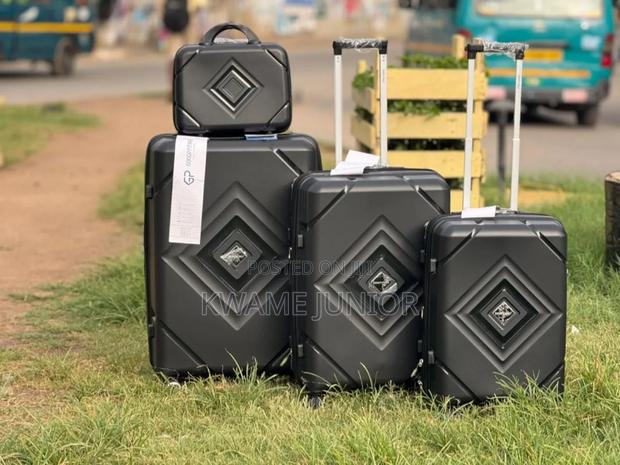Four in One Unbreakable Trolling Traveling Luggage L/M/S and Cosmetic photo 2