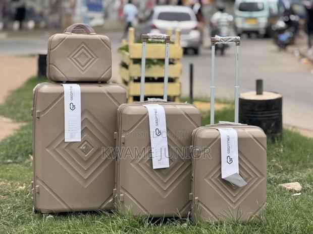 Four in One Unbreakable Trolling Traveling Luggage L/M/S and Cosmetic photo 3