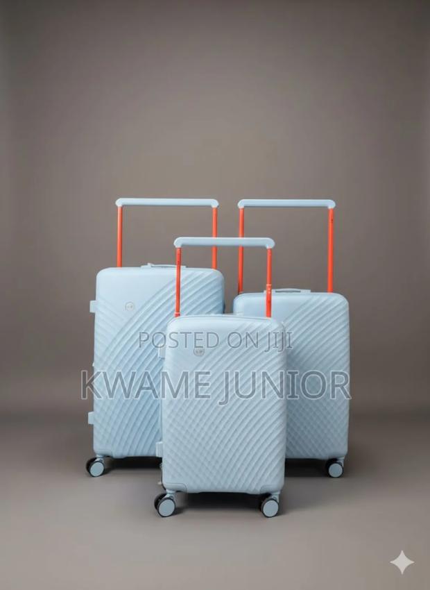 Unbreakable Trolling Traveling Luggage 3 in 1 With a Long Bag Handle photo 3