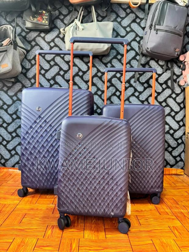 Unbreakable Trolling Traveling Luggage 3 in 1 With a Long Bag Handle photo 8
