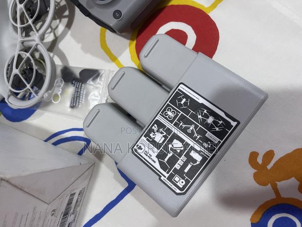 Dji Neo Combo Drone With 3 Batteries photo 3