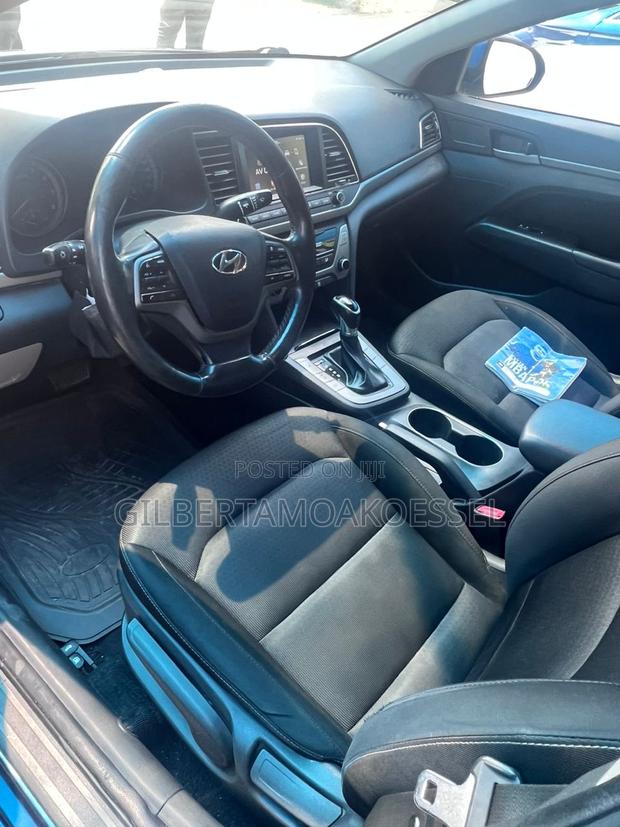 Hyundai Elantra 2019 Blue