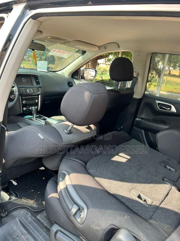 Nissan Pathfinder 2018 Black