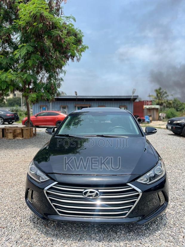 Hyundai Elantra Limited Sedan FWD (2.0L 4cyl 6A) 2017 Black