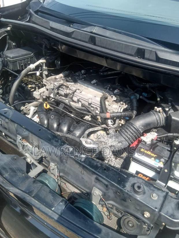 Toyota Voxy 2013 Black