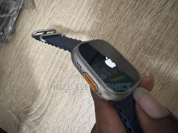 Apple Watch Ultra 2 (Gps + Cellular) 49mm Natural Titanium Case photo 2