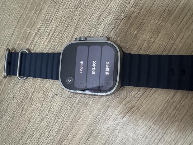 Apple Watch Ultra 2 (Gps + Cellular) 49mm Natural Titanium Case photo 3