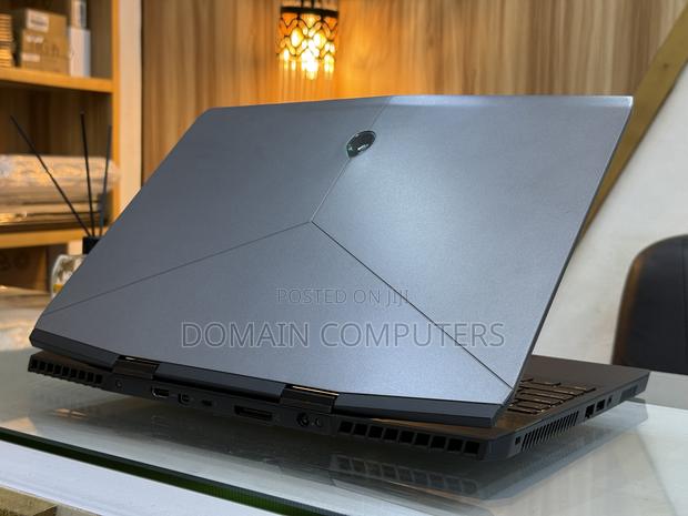 Laptop Alienware M15 R3 16GB Intel Core I7 SSD 512GB photo 3