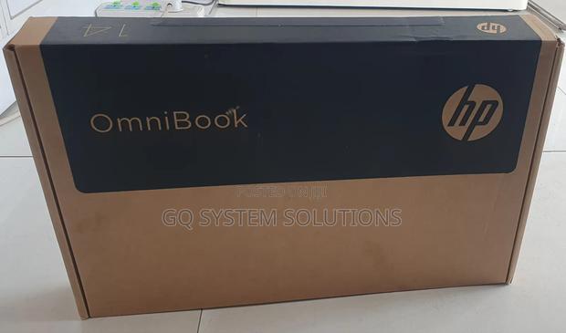 New Laptop HP OmniBook 5 Flip 16GB Intel Core i7 SSD 512GB
