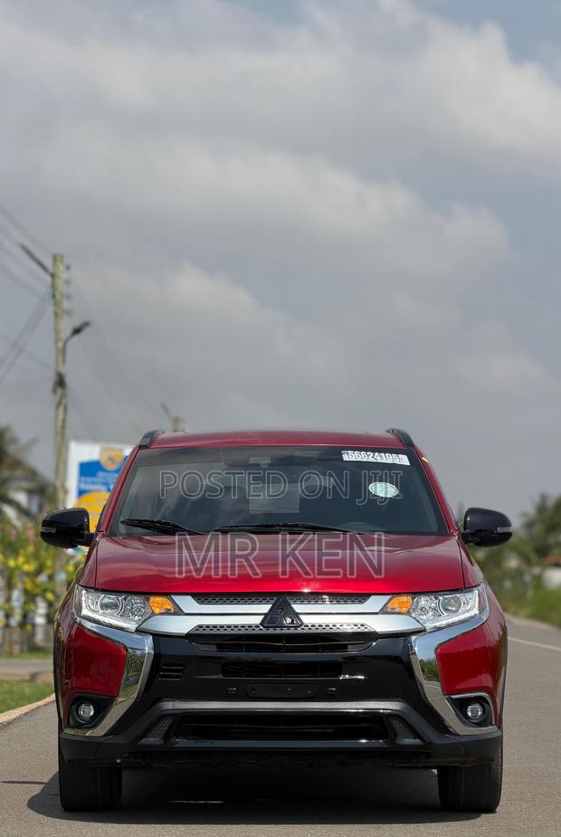 Mitsubishi Outlander SE FWD 2020 Red