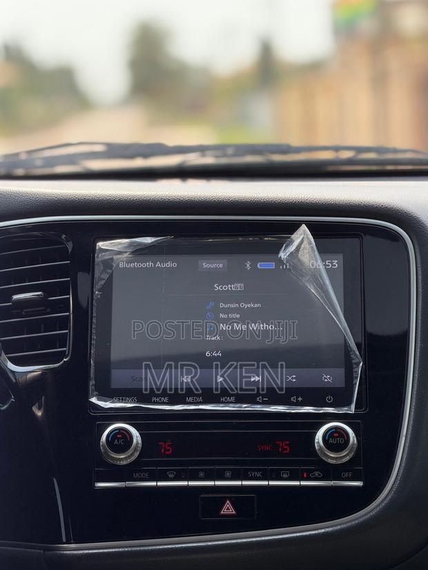 Mitsubishi Outlander SE FWD 2020 Red