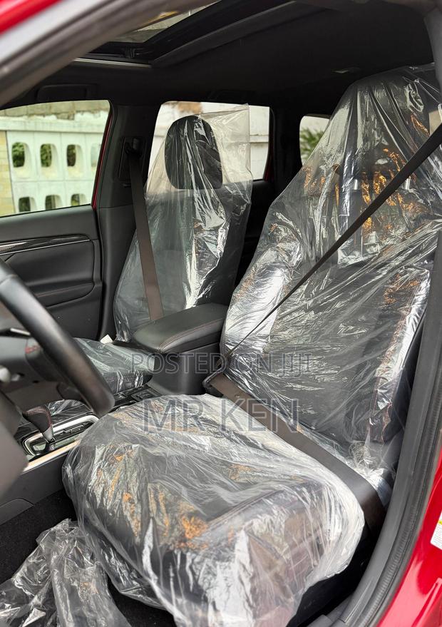 Mitsubishi Outlander SE FWD 2020 Red