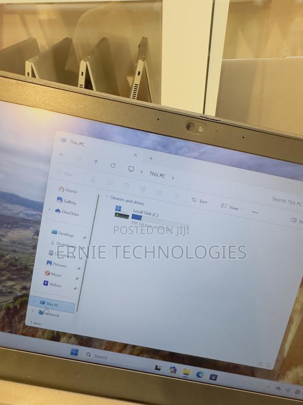 Laptop Lenovo ThinkPad X390 16GB Intel Core i7 SSD 256GB photo 9