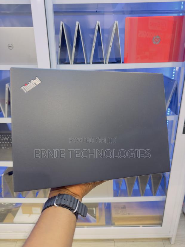 Laptop Lenovo ThinkPad X390 16GB Intel Core i7 SSD 256GB photo 2